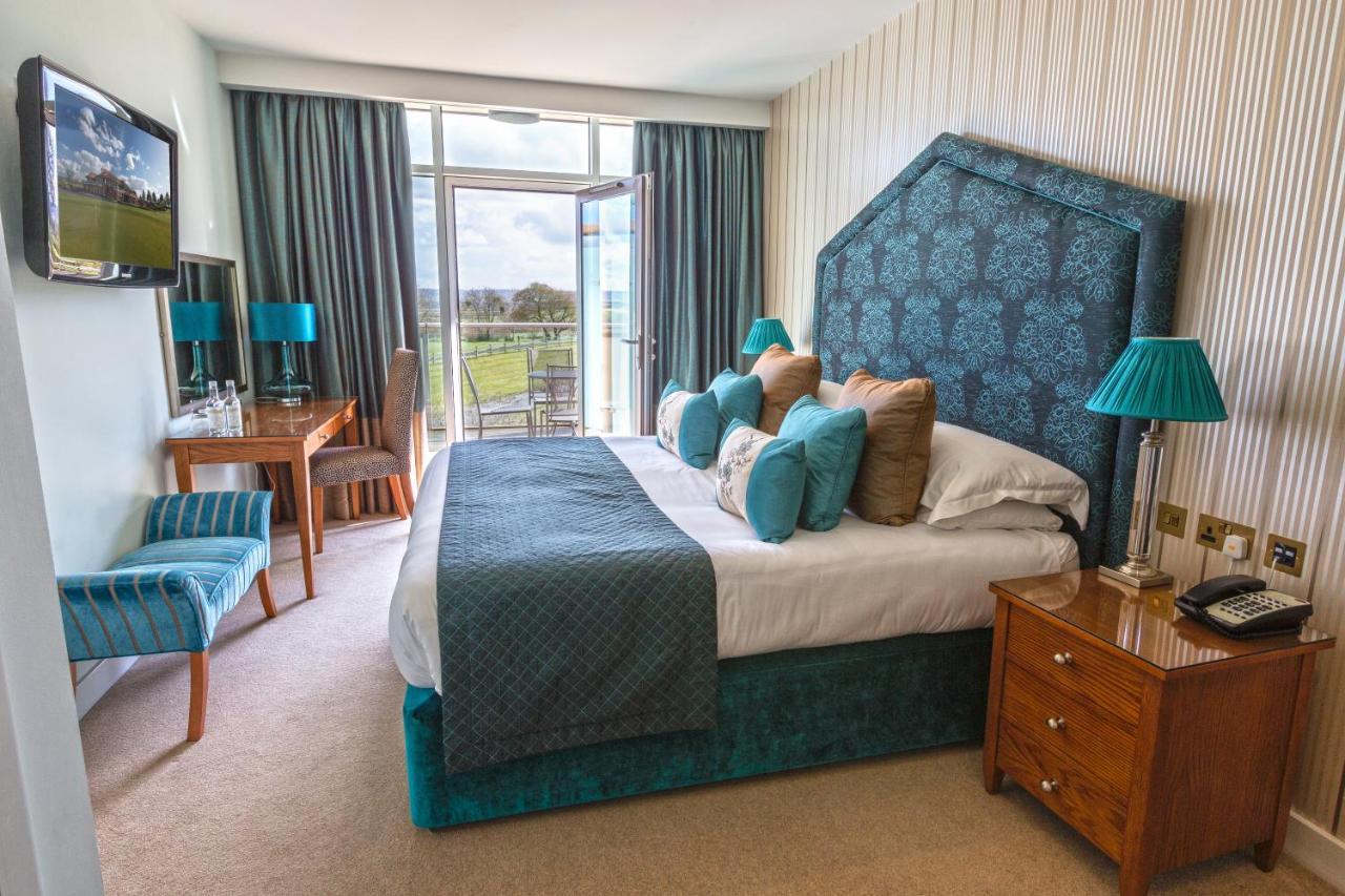 The Oxfordshire Golf & Spa Hotel Thame Exteriör bild