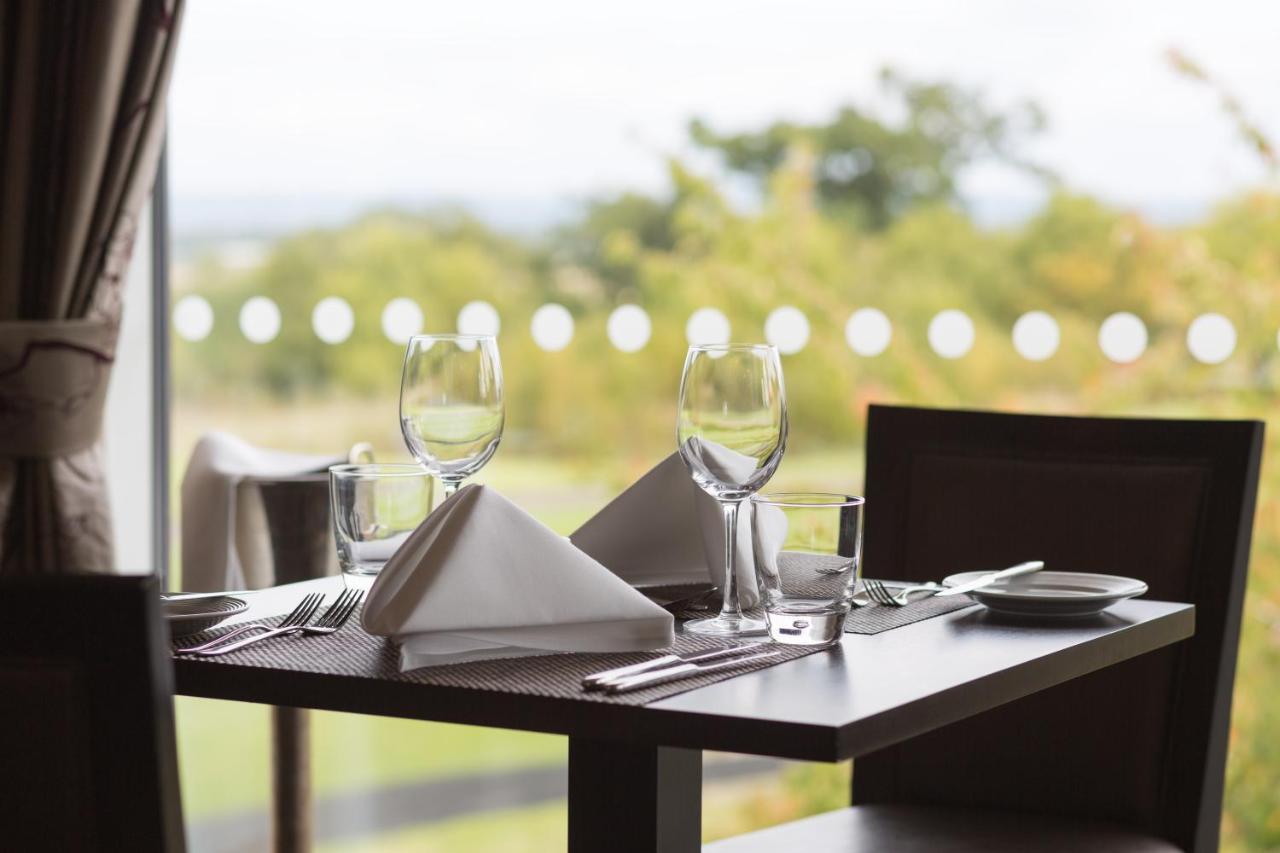 The Oxfordshire Golf & Spa Hotel Thame Exteriör bild