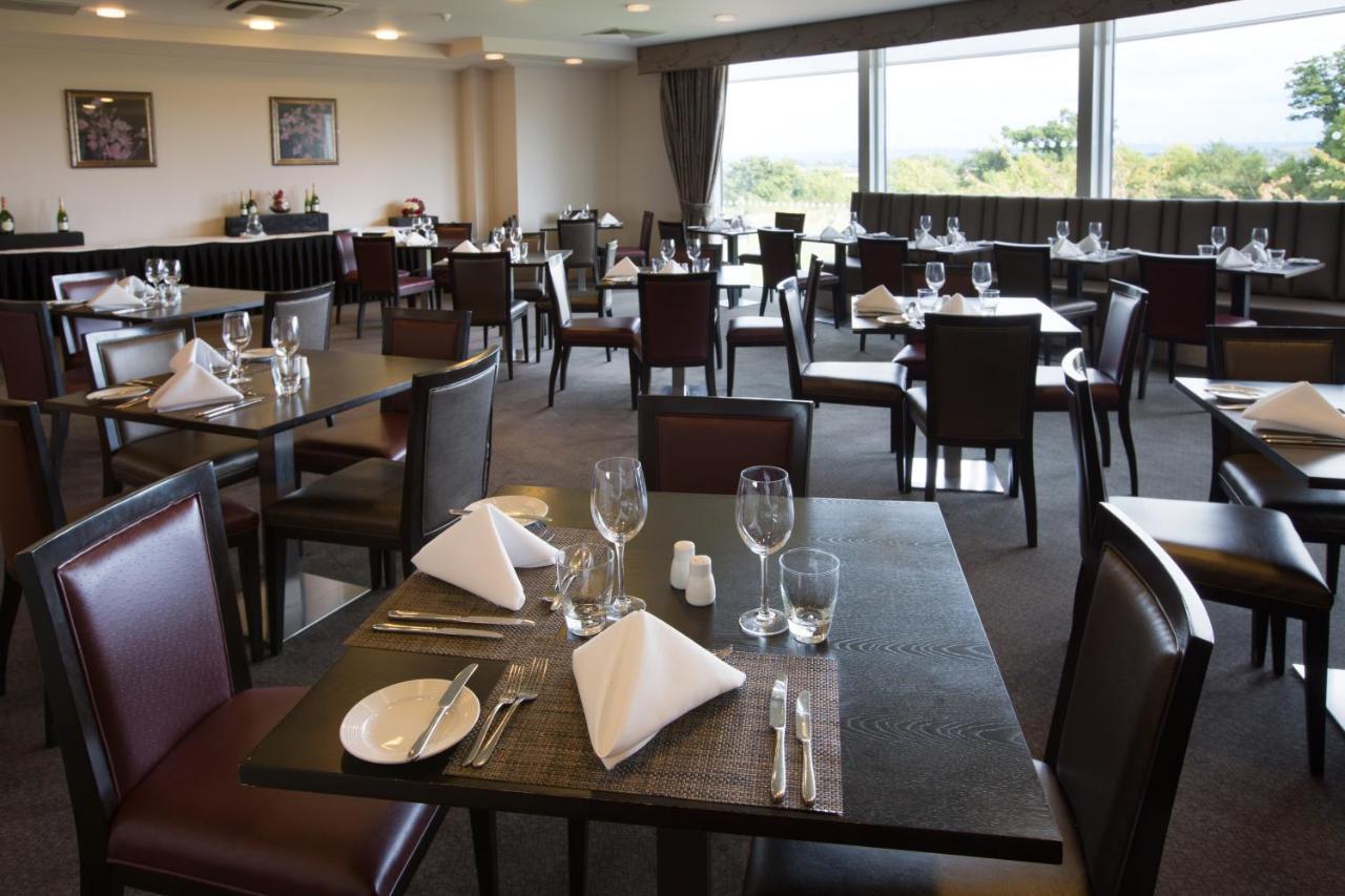 The Oxfordshire Golf & Spa Hotel Thame Exteriör bild