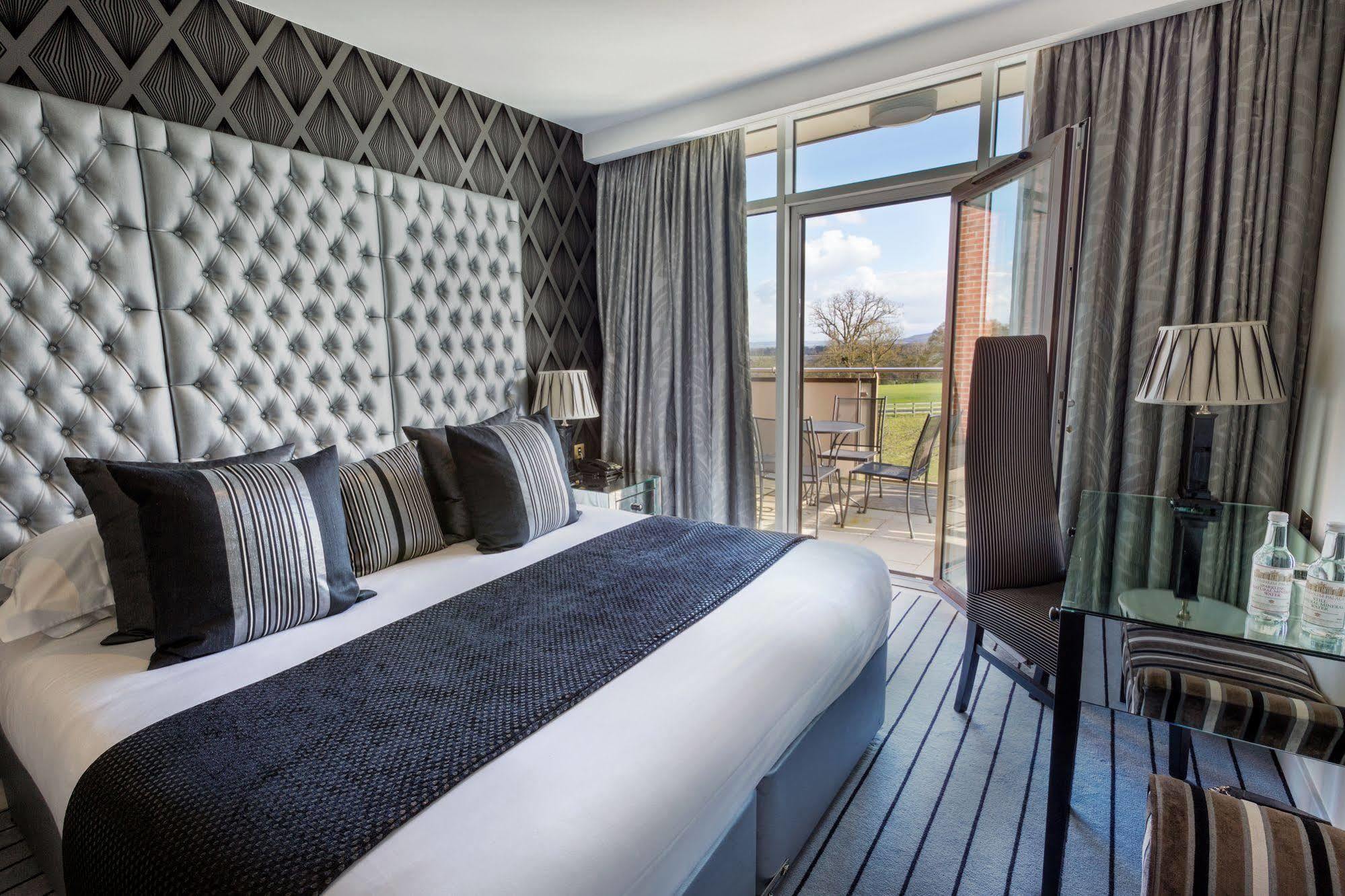 The Oxfordshire Golf & Spa Hotel Thame Exteriör bild