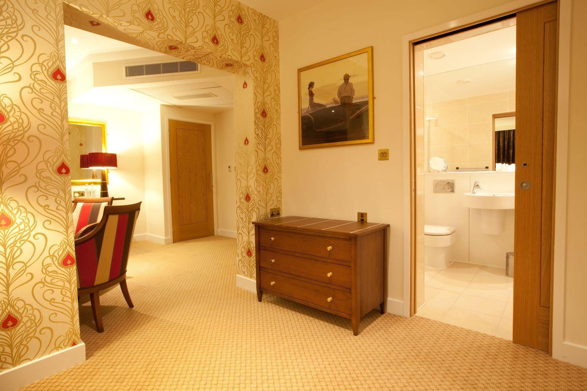 The Oxfordshire Golf & Spa Hotel Thame Exteriör bild