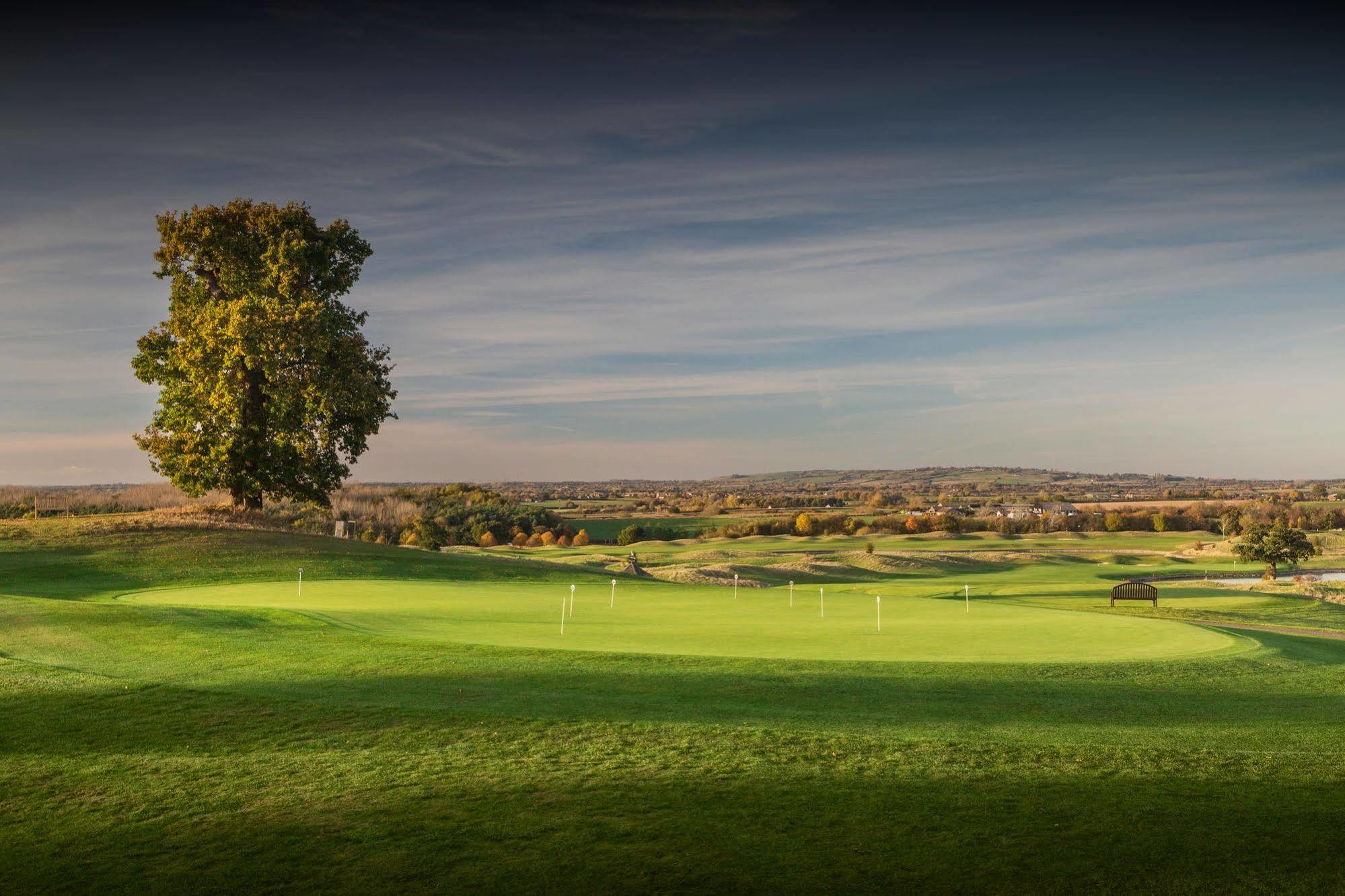 The Oxfordshire Golf & Spa Hotel Thame Exteriör bild
