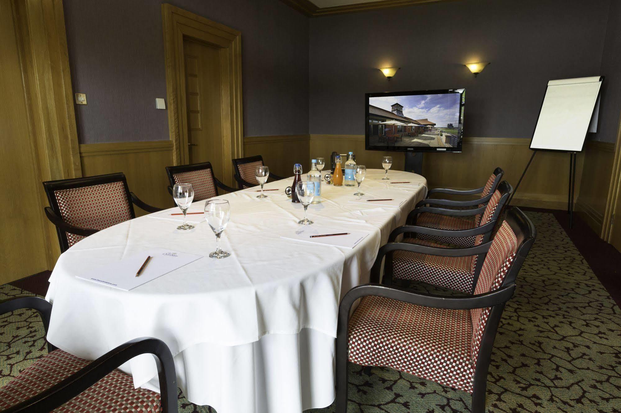 The Oxfordshire Golf & Spa Hotel Thame Exteriör bild