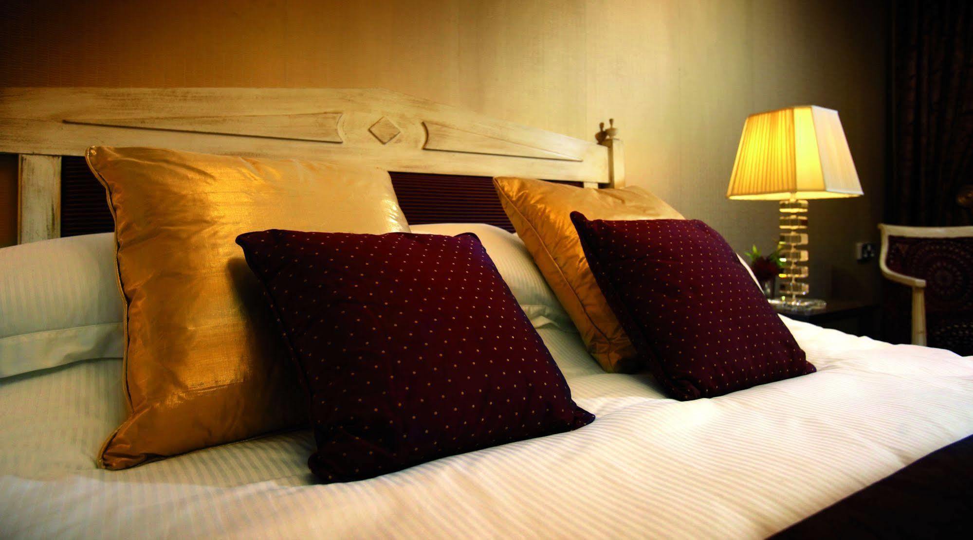 The Oxfordshire Golf & Spa Hotel Thame Exteriör bild